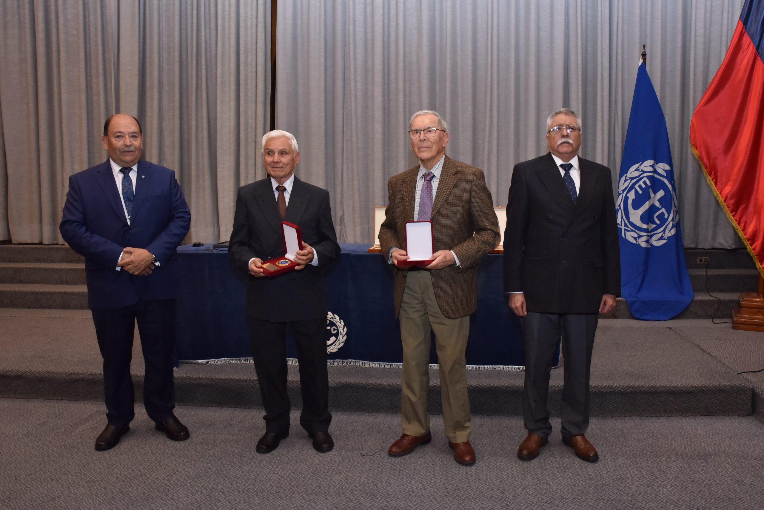 Reconocimiento socios cumplen mas 60 años en el club